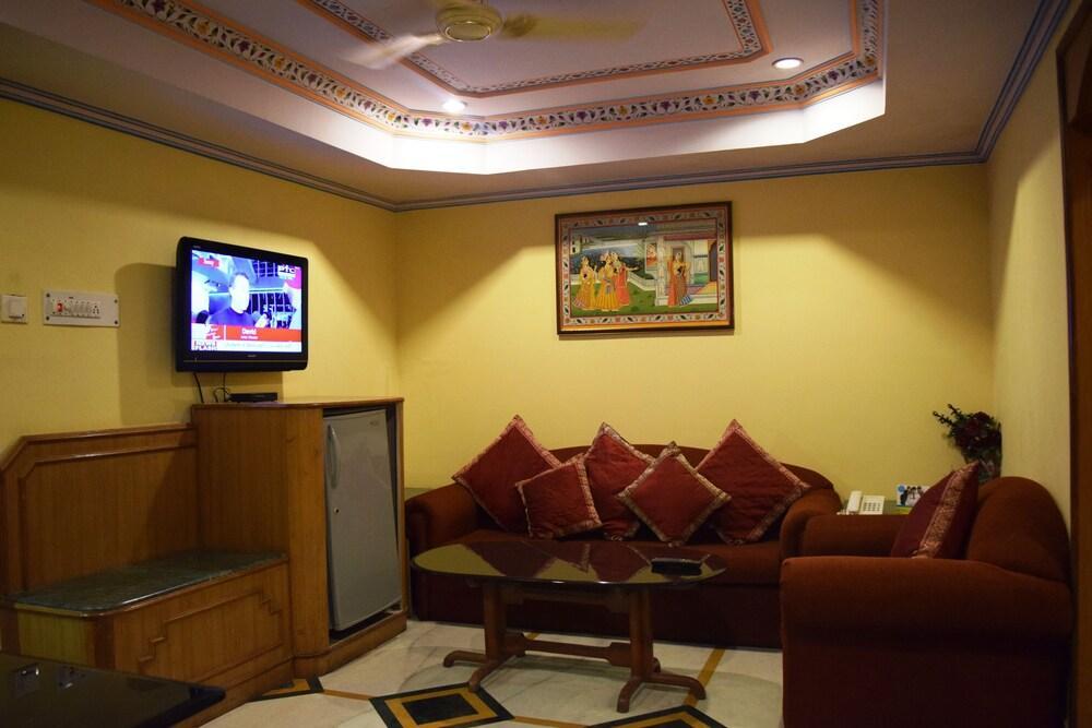 Fort Chandragupt Hotel Jaipur Exterior photo